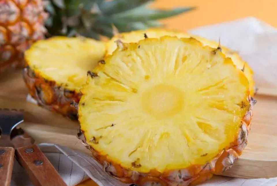 鳳梨在冷庫(kù)放多長(zhǎng)時(shí)間 鳳梨在冷庫(kù)放多長(zhǎng)時(shí)間